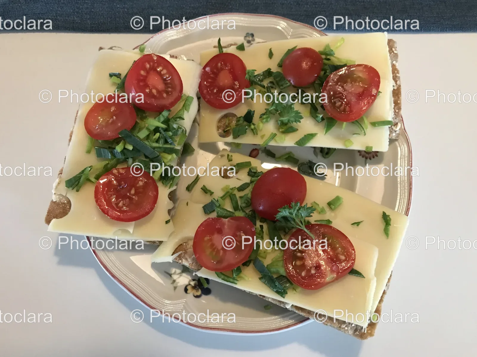 Exquisite-Plated-Dish-Fresh-Vegetables-Mozzarella.jpg