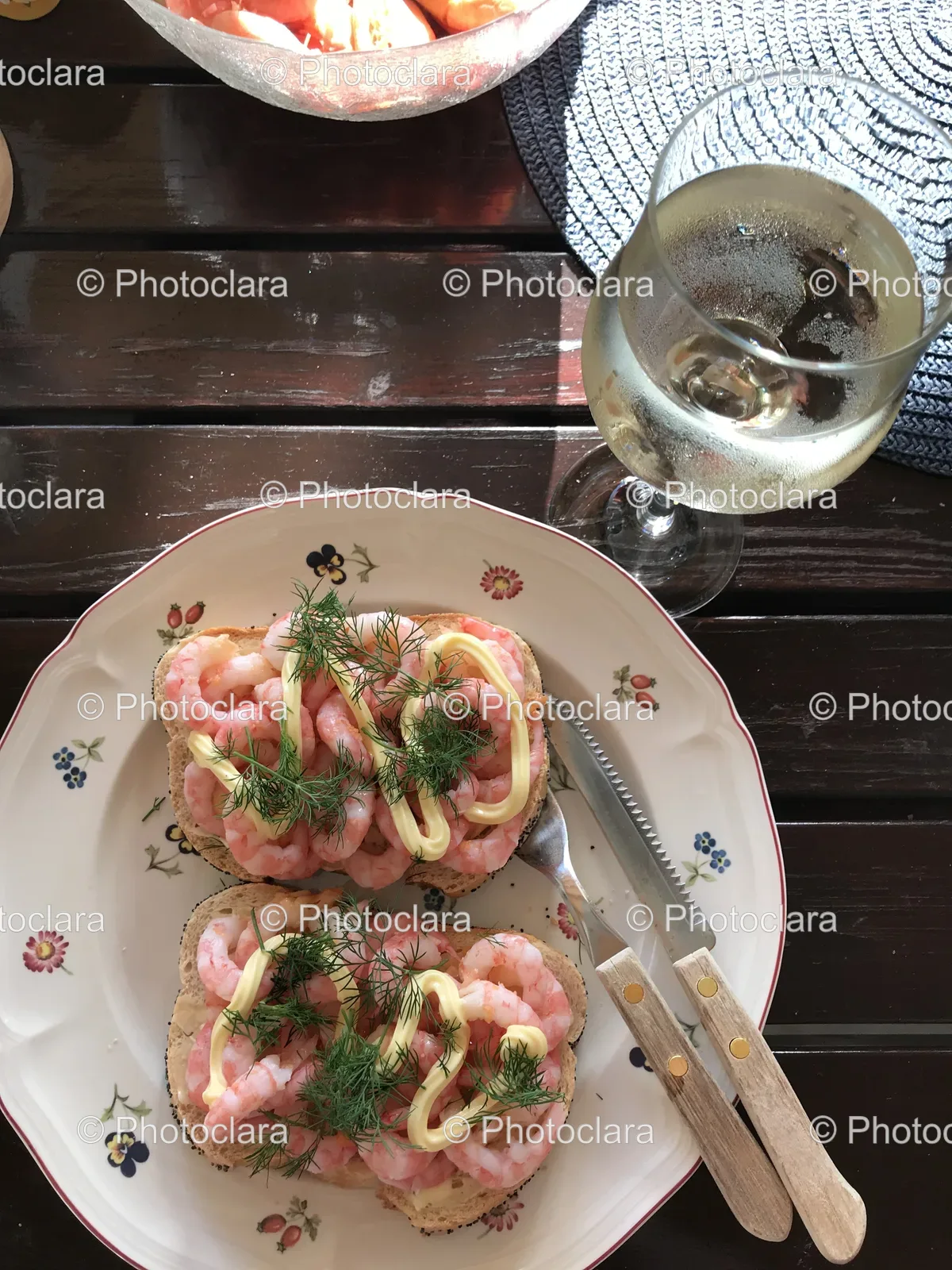 Gourmet-Plate-with-Wine.jpg
