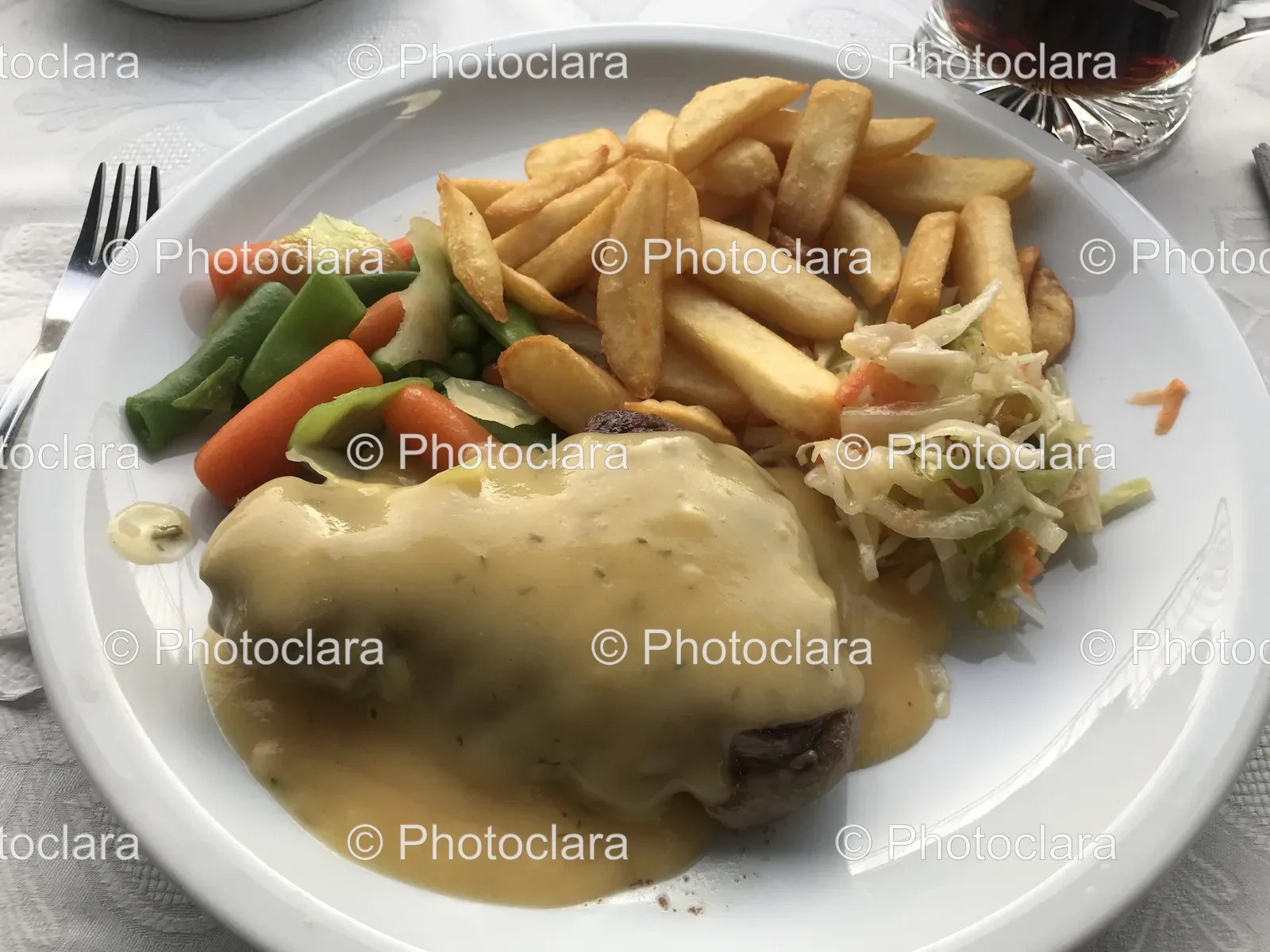 Plate-Food-Glass-Wine.jpg