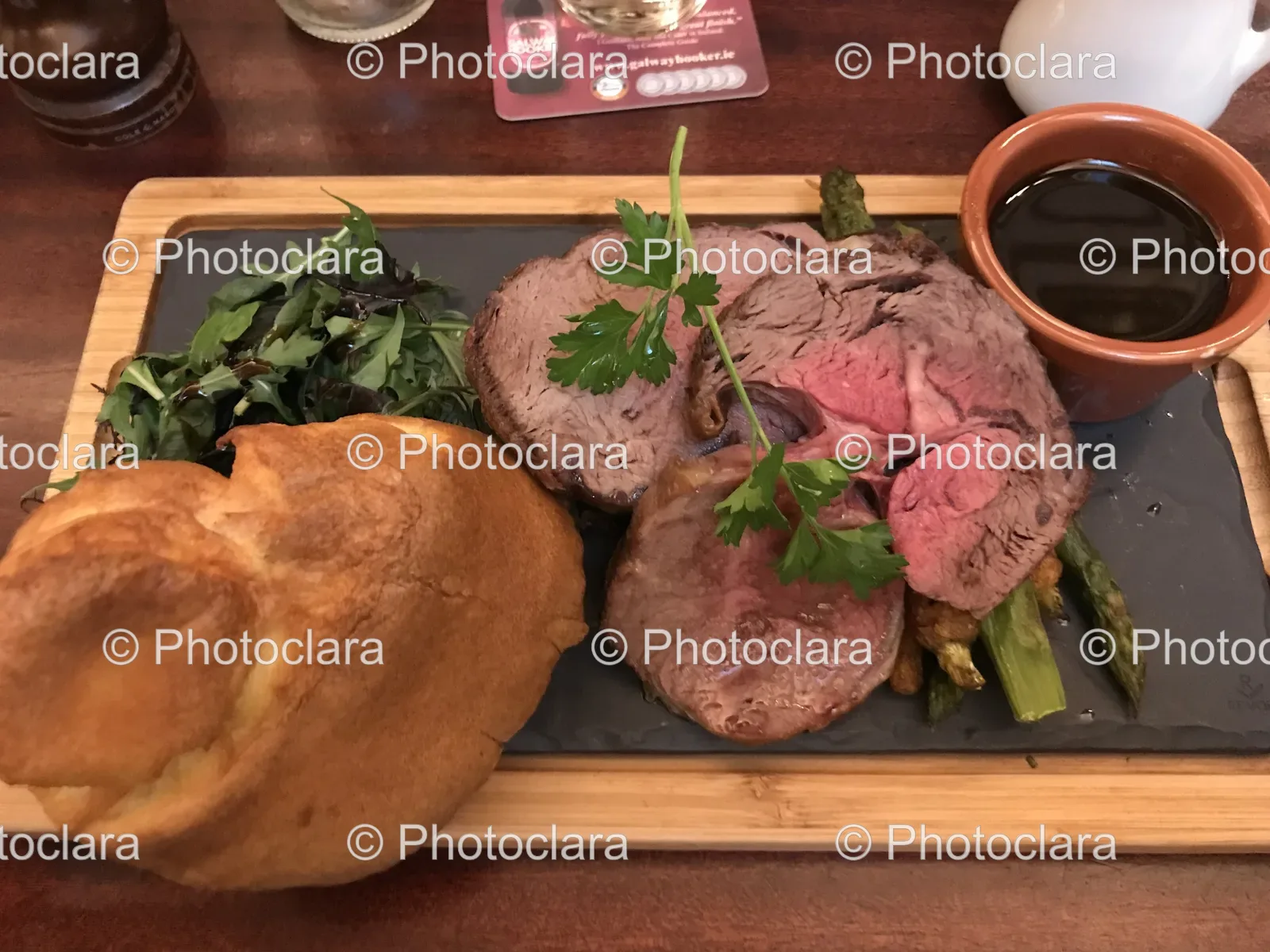 Delicious-Meat-And-Bread-Platter.jpg