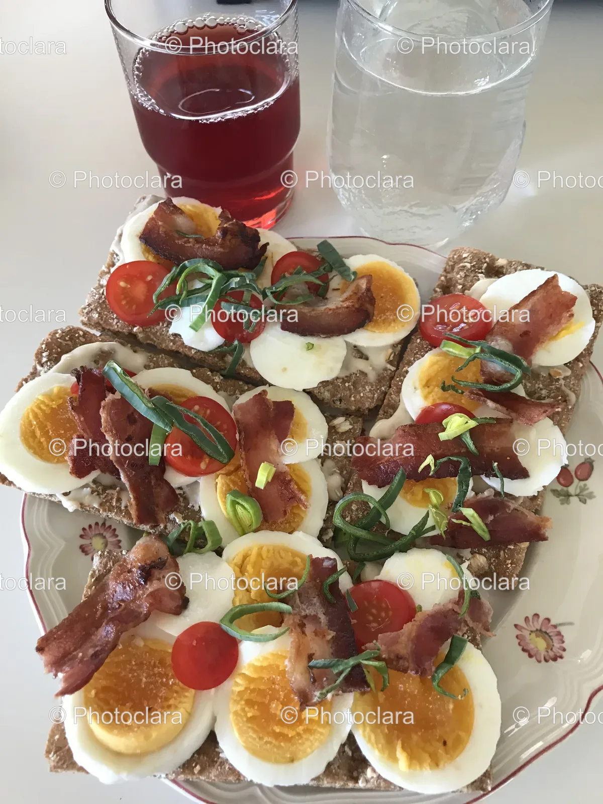 Elegant-Meal-on-Plate-with-Glass-of-Water.jpg