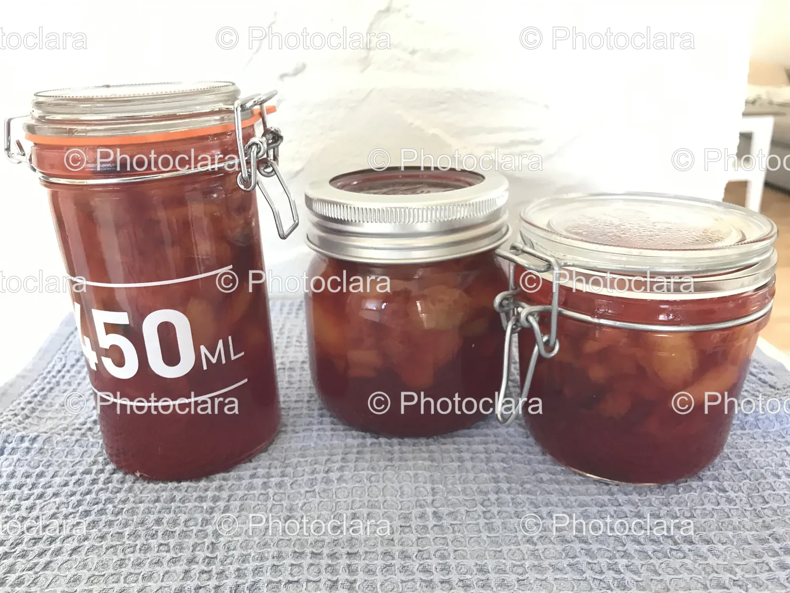 jars-of-homemade-jam.jpg