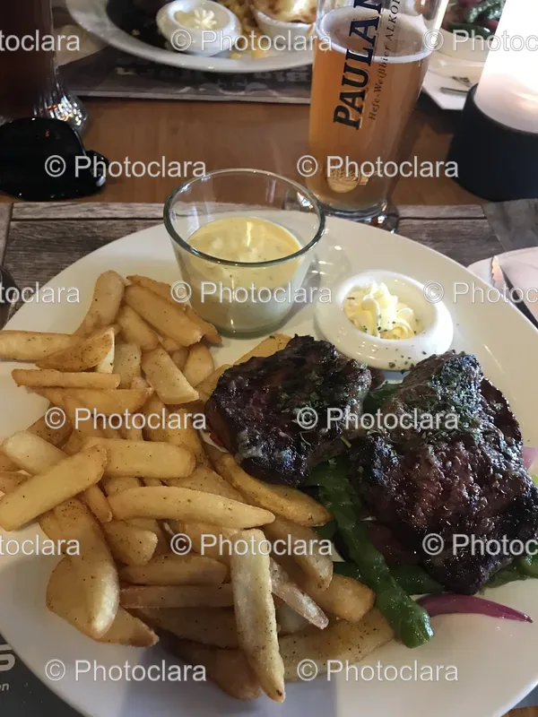 Restaurant Scenes