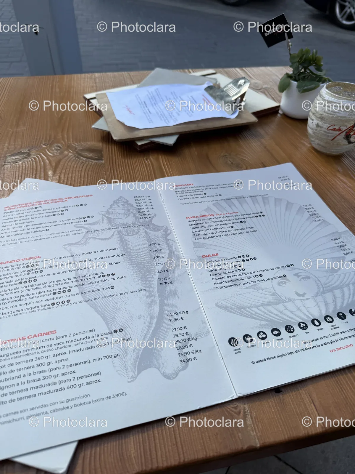 charming-menu-display.jpg