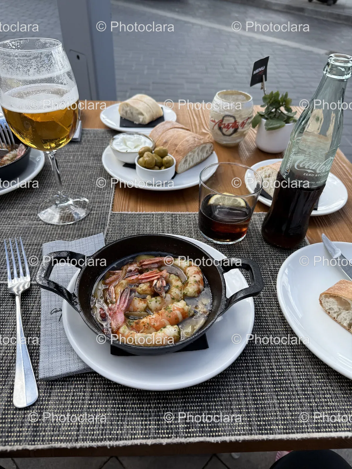 pan-shrimp-bread-menu-table.jpg