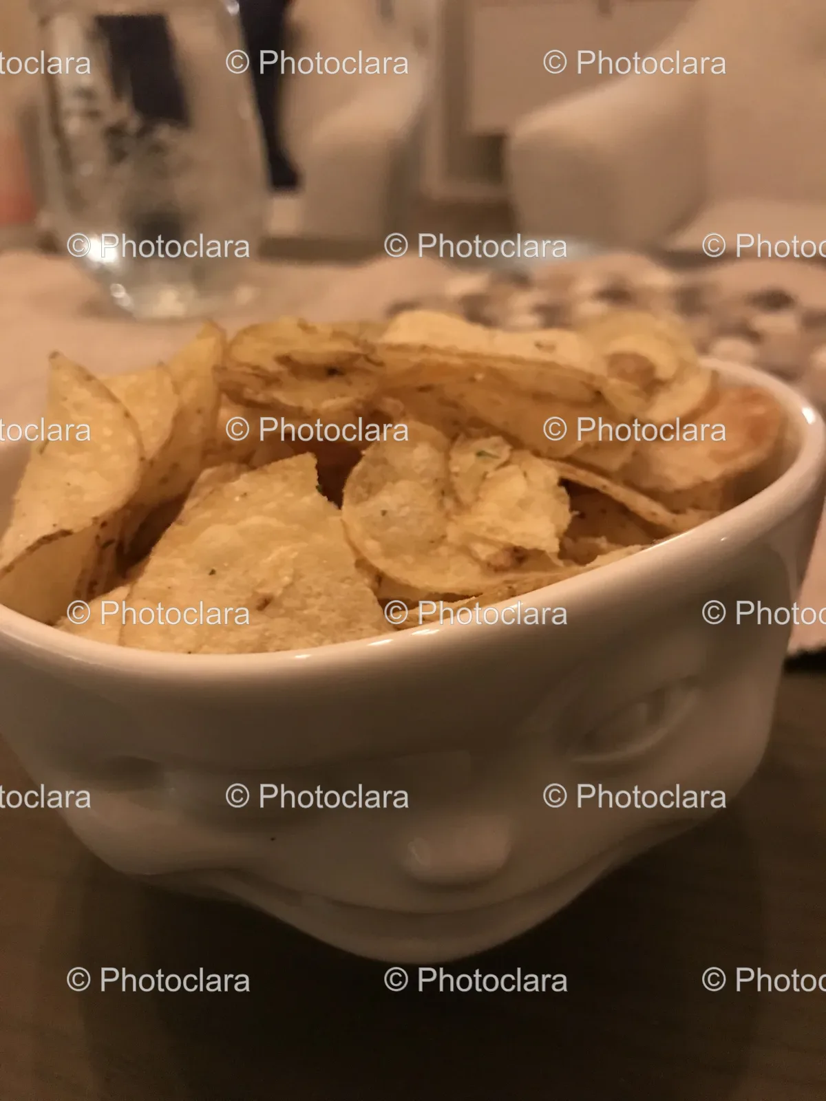 Bowl-of-Crispy-Potato-Chips.jpg