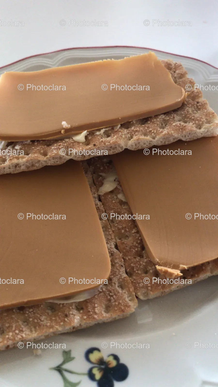 Cracker-with-Peanut-Butter-Sandwich.jpg