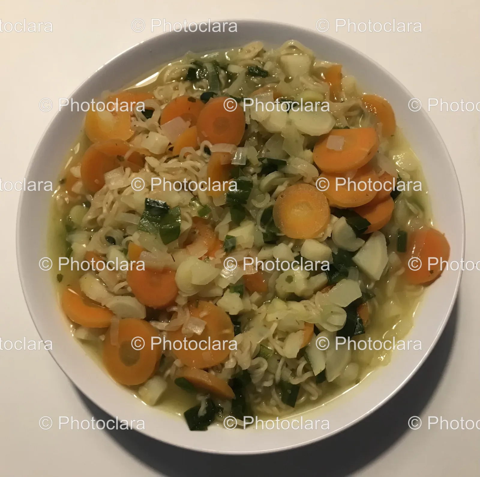 delicious-carrot-noodle-soup.jpg