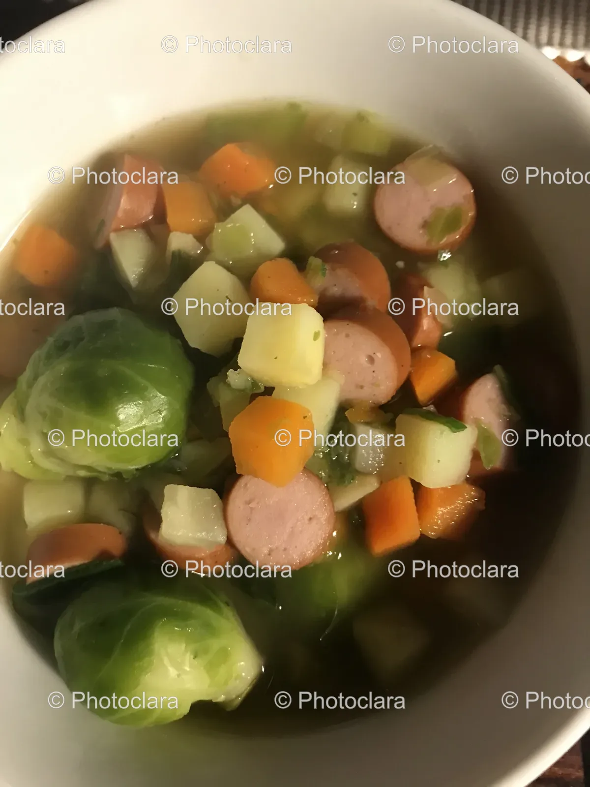 Delicious-Vegetable-and-Sausage-Soup.jpg