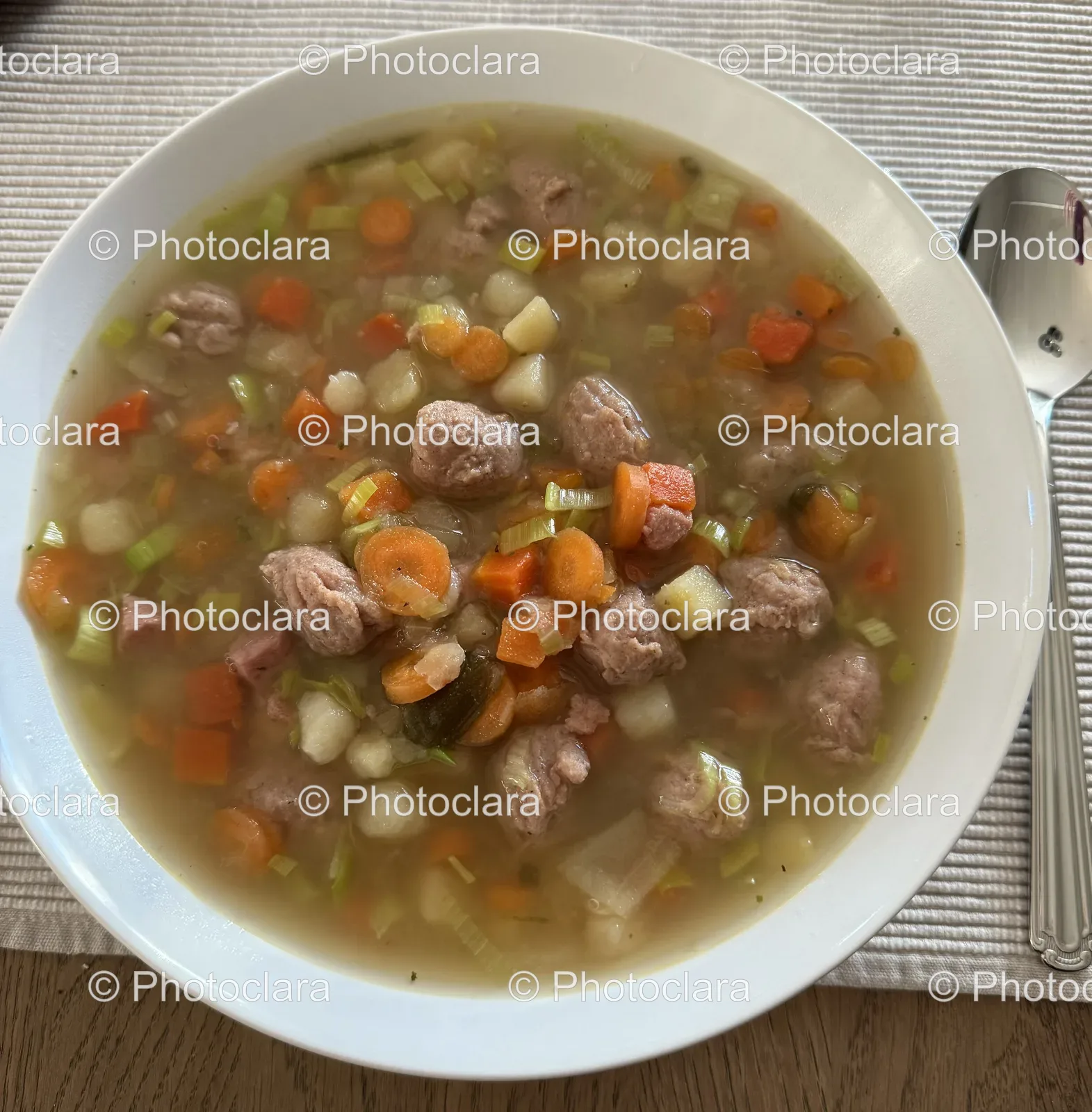 Hearty-Bowl-of-Soup-with-Meat-and-Vegetables.jpg