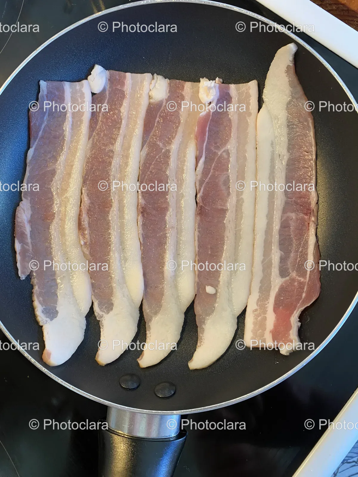 bacon-pan-frying-stove.jpg