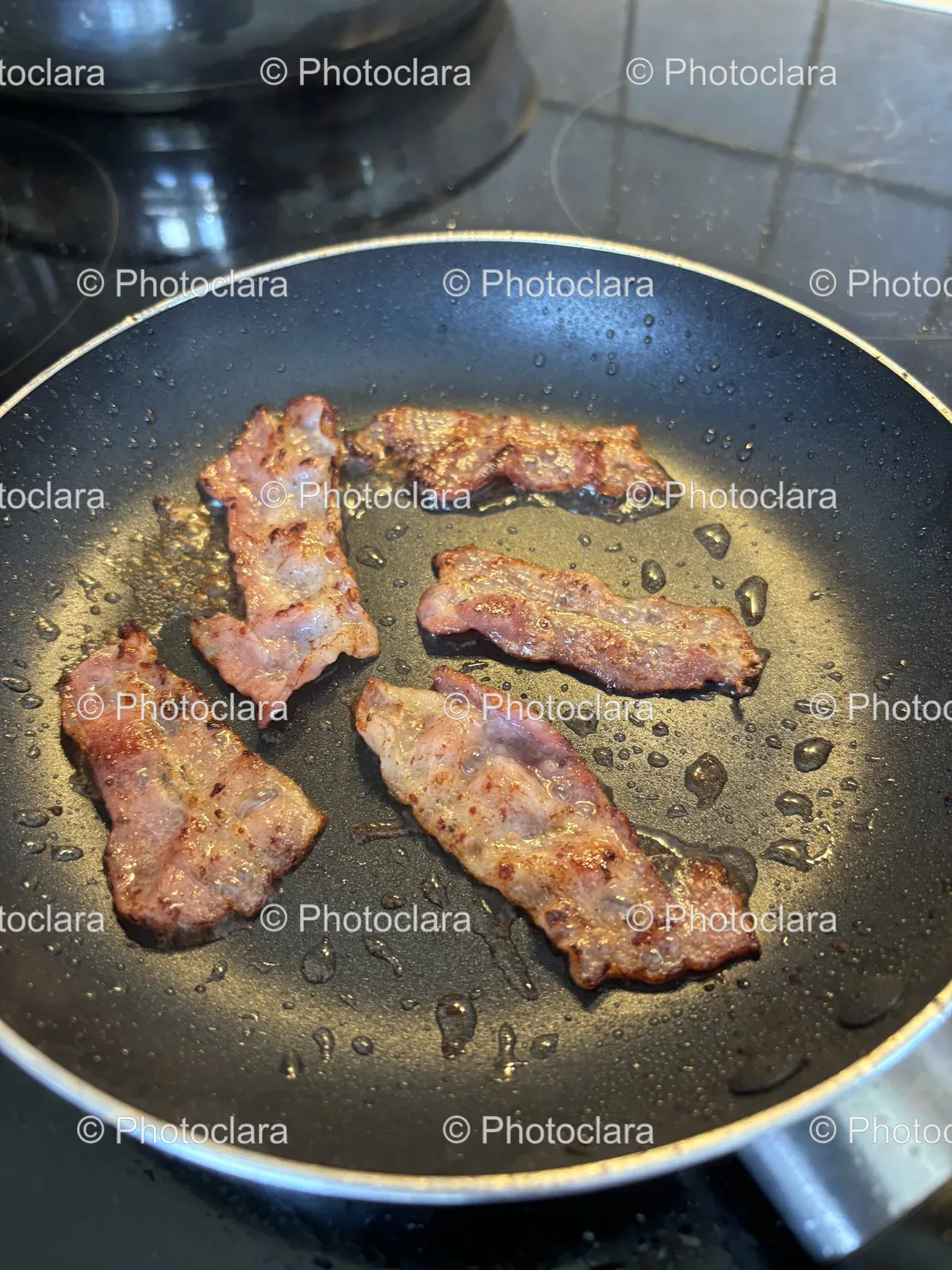Frying-Pan-with-Bacon.jpg