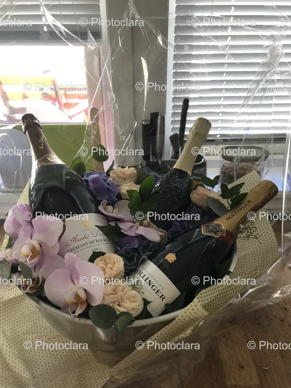 Basket-Of-Wine-And-Flowers.jpg
