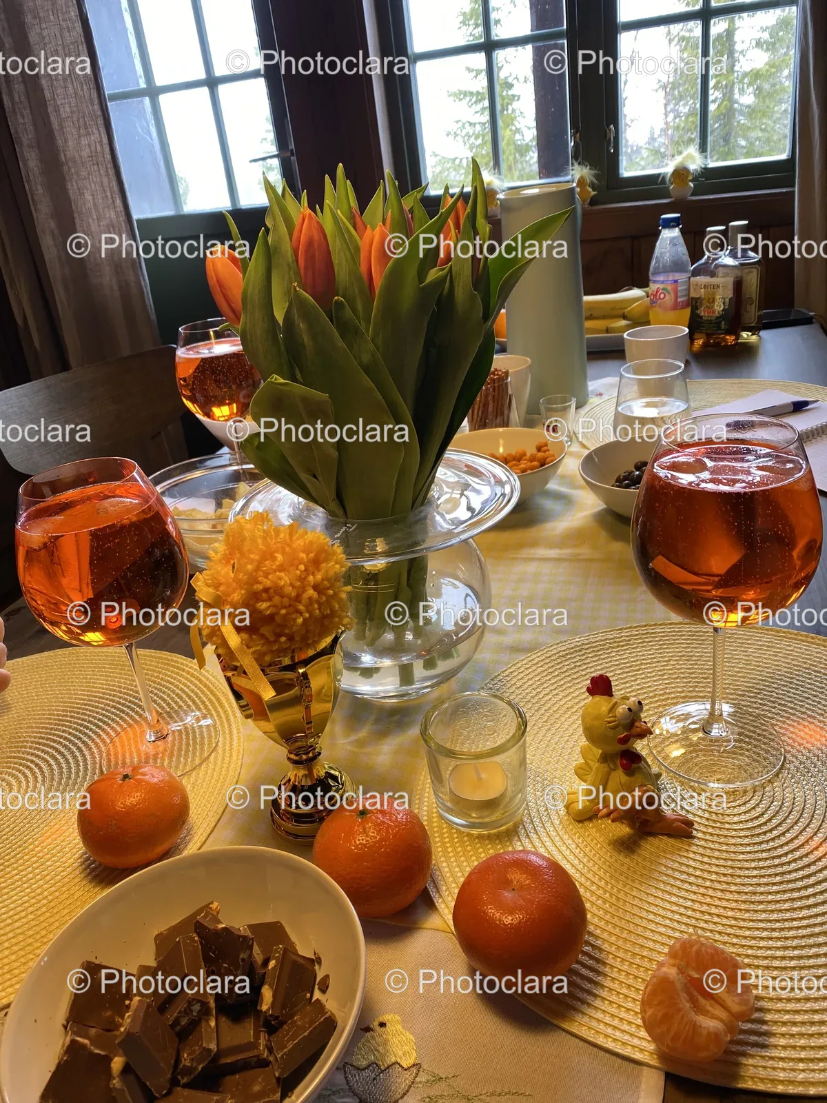 elegant-table-food-drinks.jpg