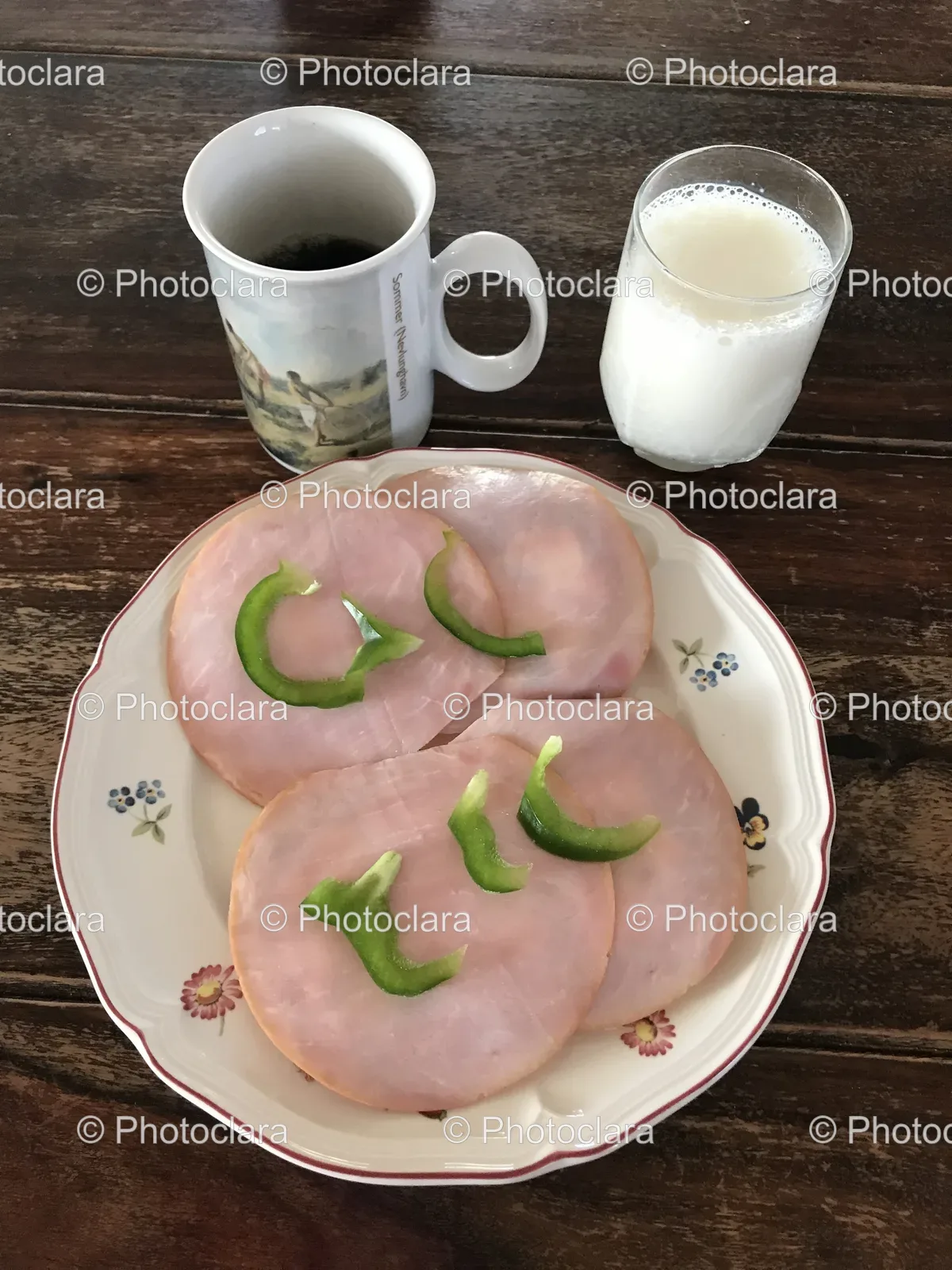 Ham-and-Peppers-on-a-Plate.jpg