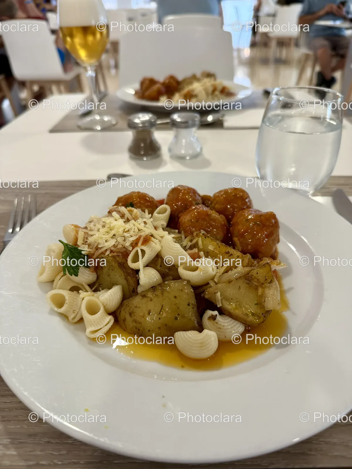 Exquisite-Dining-Experience.jpg