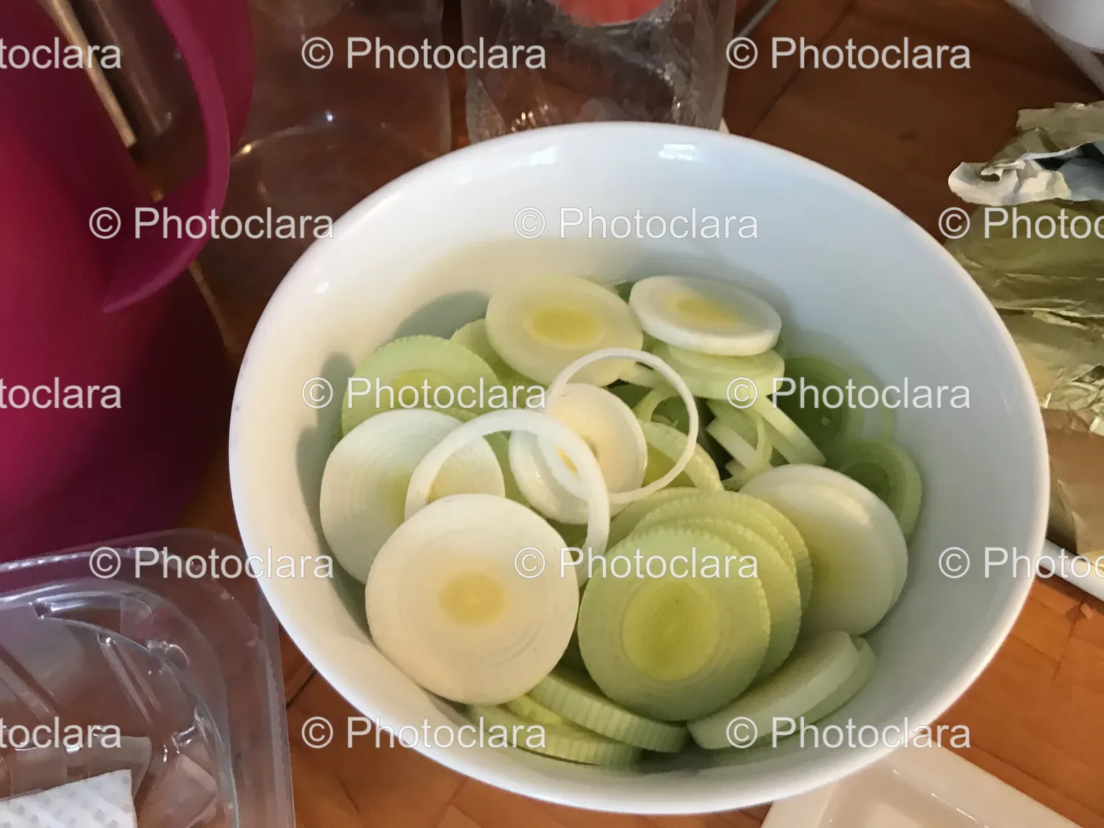 bowl-of-sliced-onions.jpg