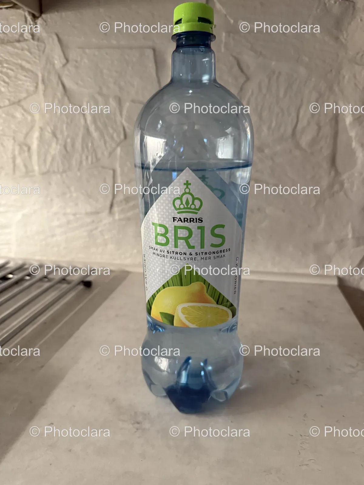 Farris-Citrus-Water-Bottle-on-Counter.jpg