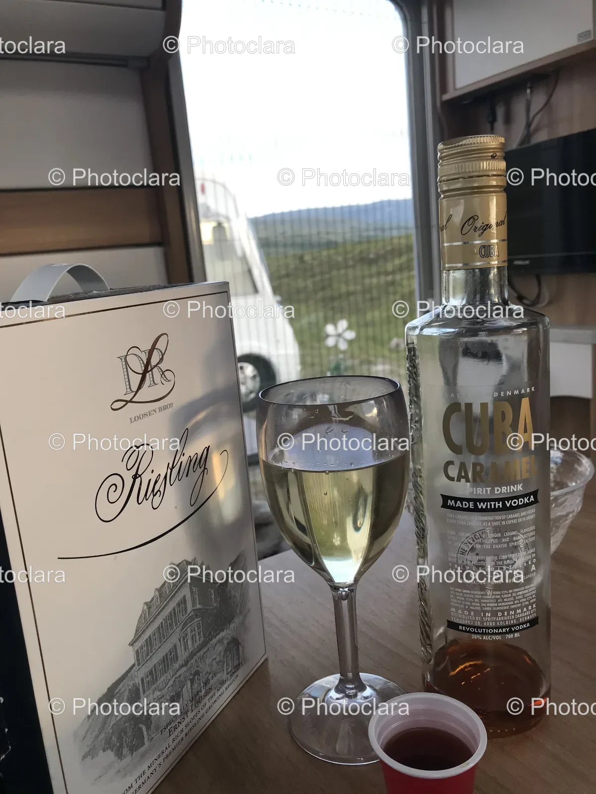 Elegant-Bottle-of-Wine-with-Glass.jpg