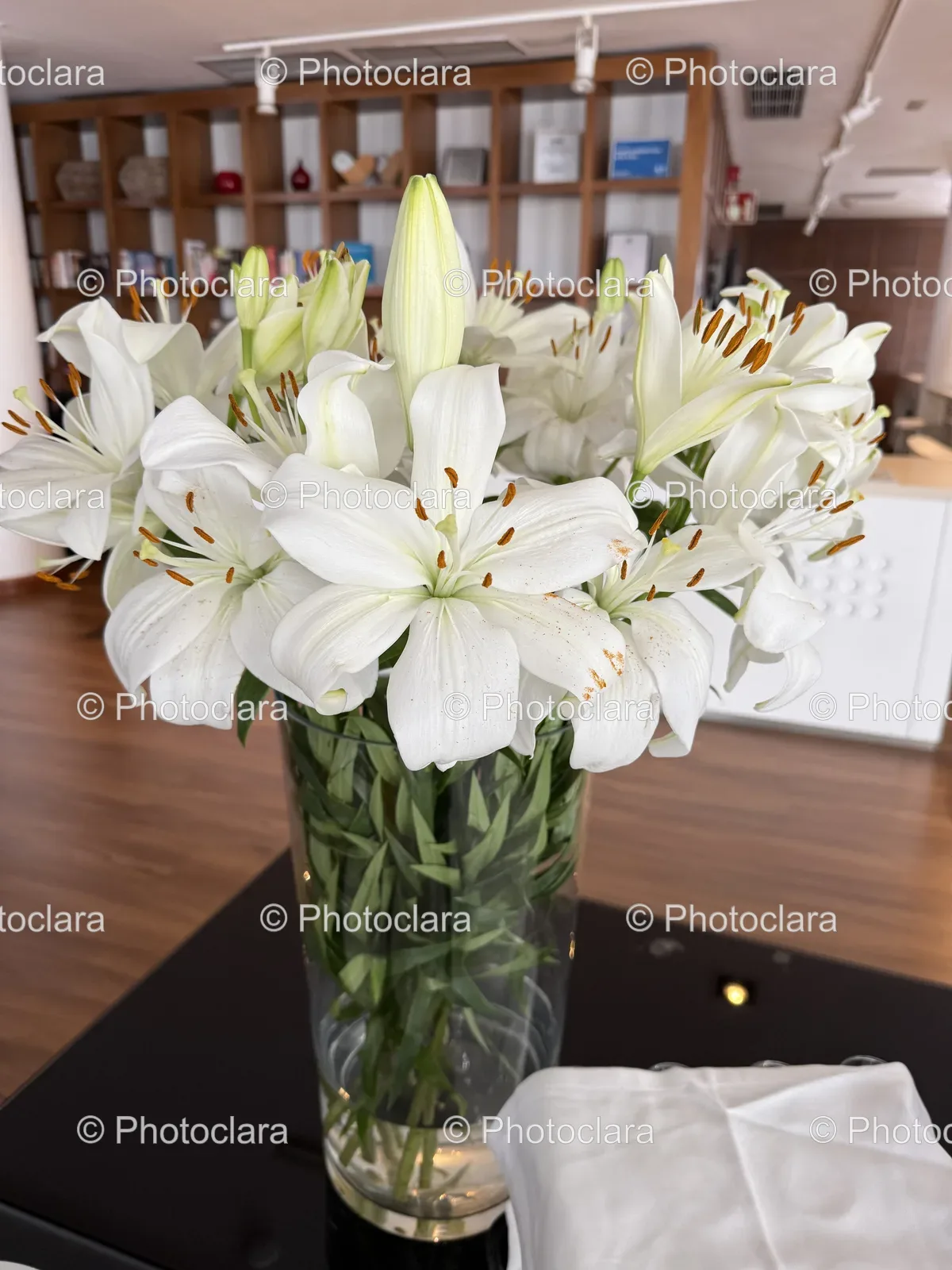 Elegant-White-Floral-Centerpiece-in-Vase.jpg