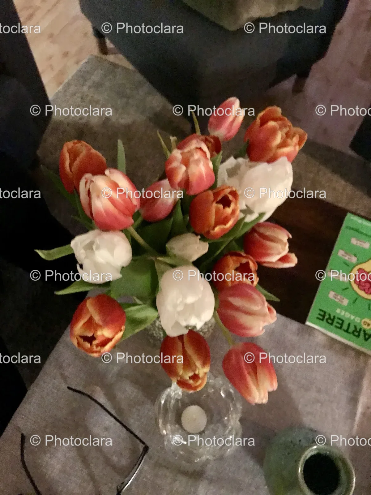 Tulip-Bouquet-Glass-Vase.jpg
