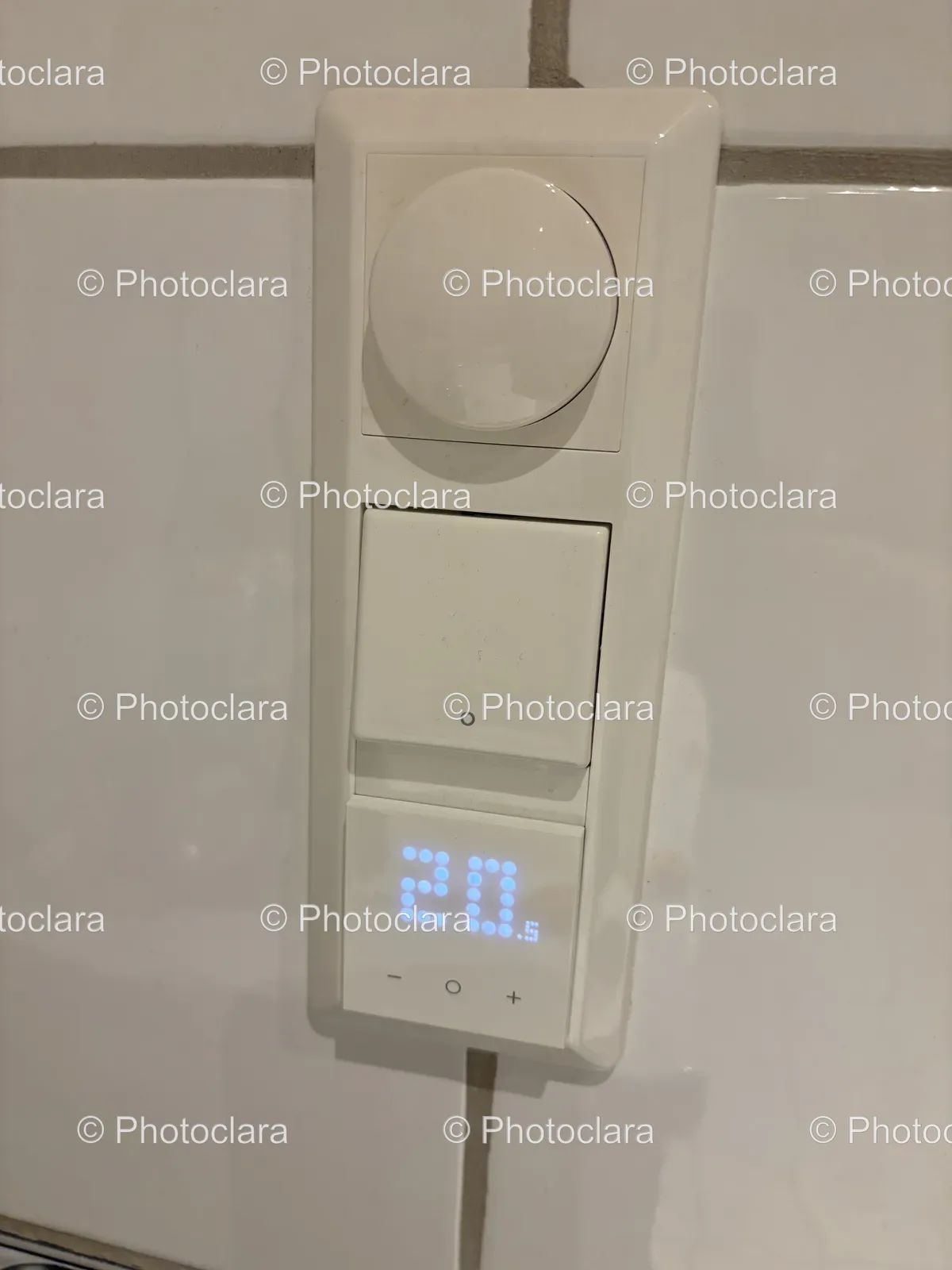 digital-display-white-rectangular-object.jpg