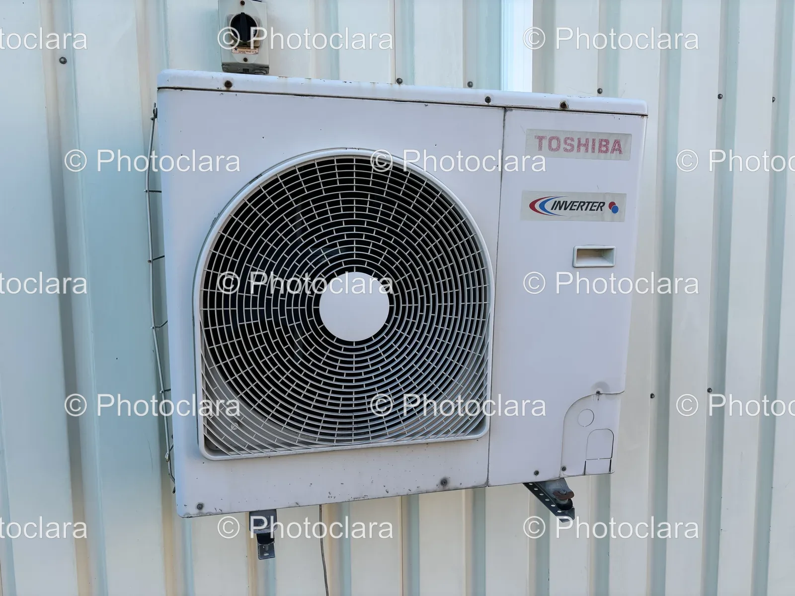 Indoor-Toshiba-Inverter-on-Wall.jpg