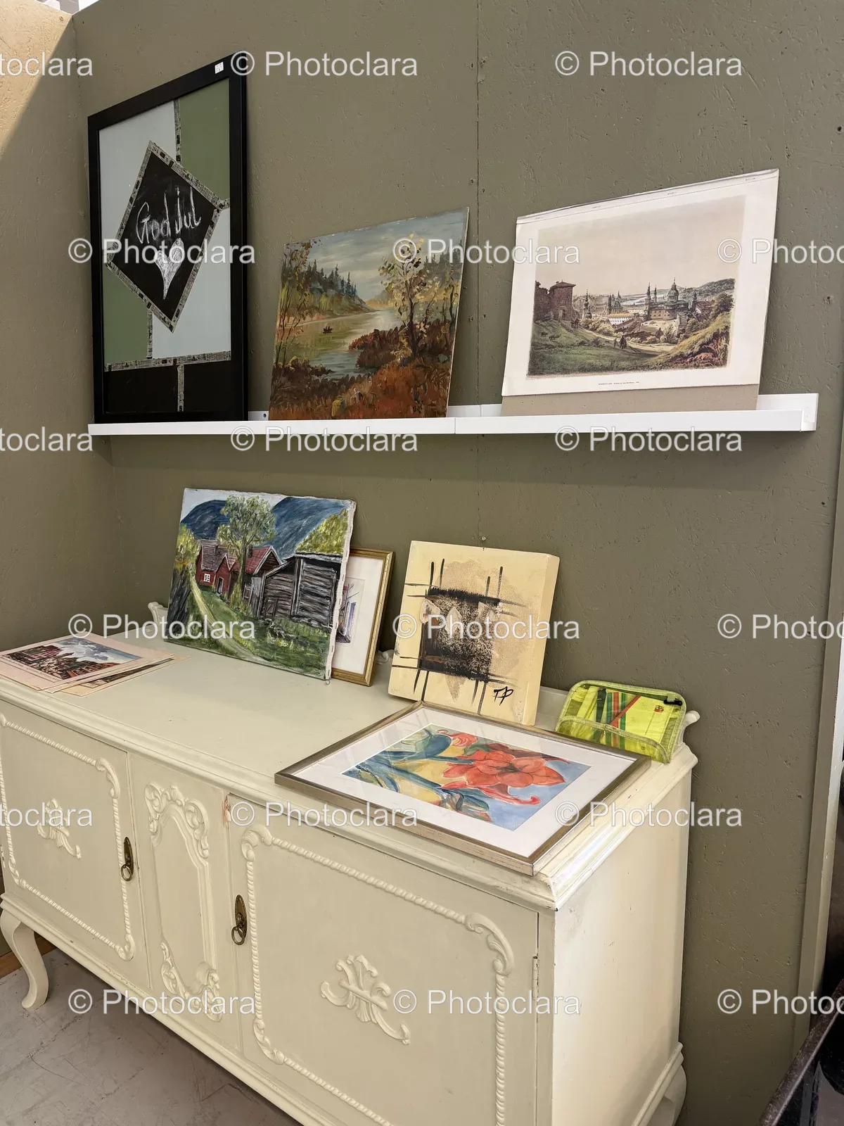 Charming-White-Cabinet-Artistic-Decorations.jpg