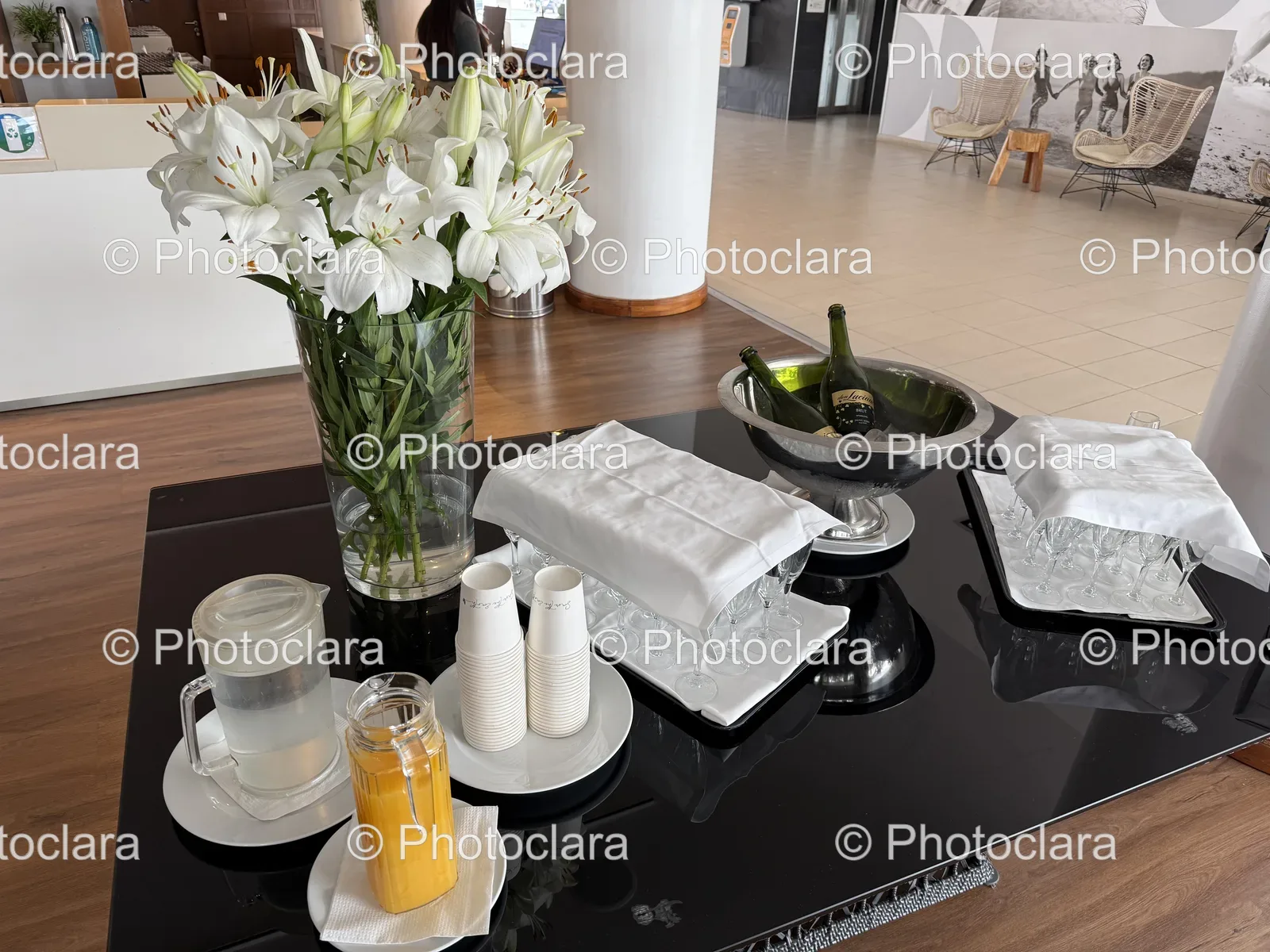 Elegant-Table-Setting-with-Floral-Centerpiece.jpg