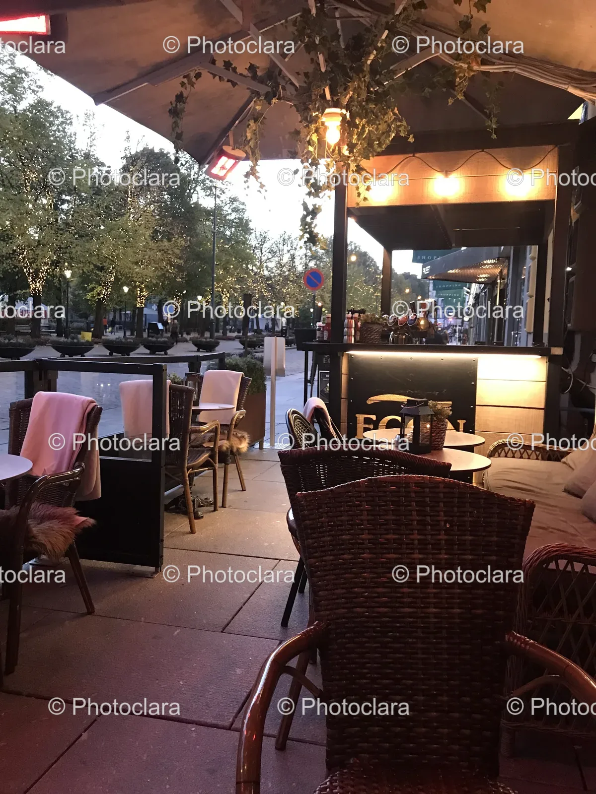 Charming-Outdoor-Patio-Area.jpg