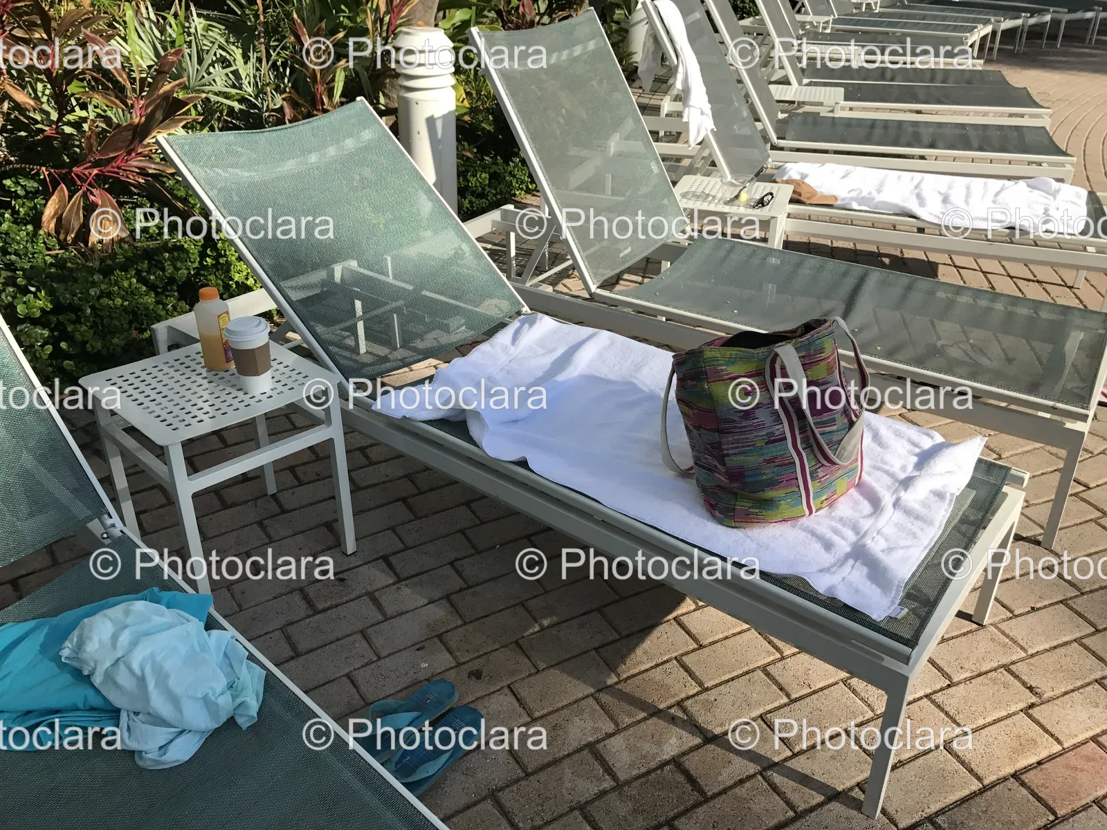 Patio-Beach-Chair-and-Bag.jpg