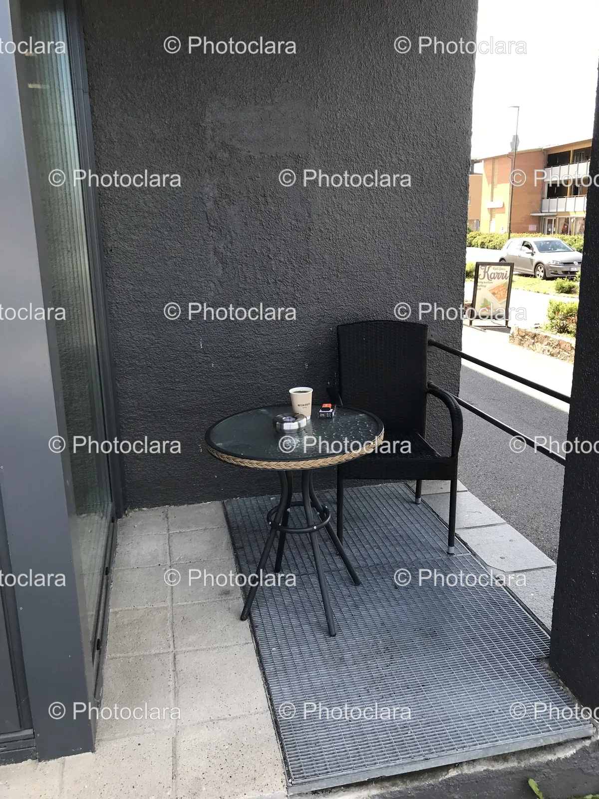 Charming-Patio-Setup.jpg