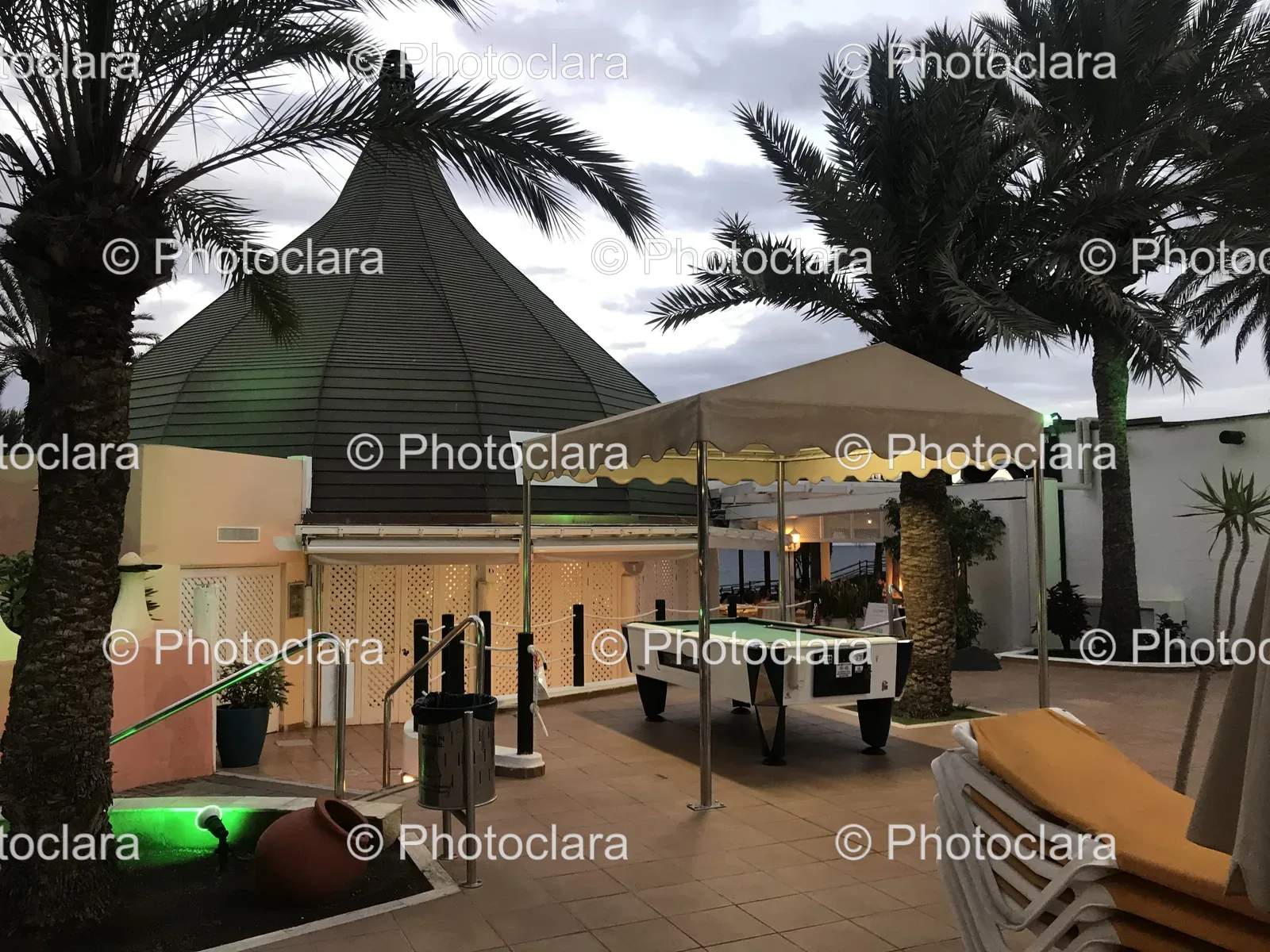 Outdoor-Pool-Table-Patio.jpg