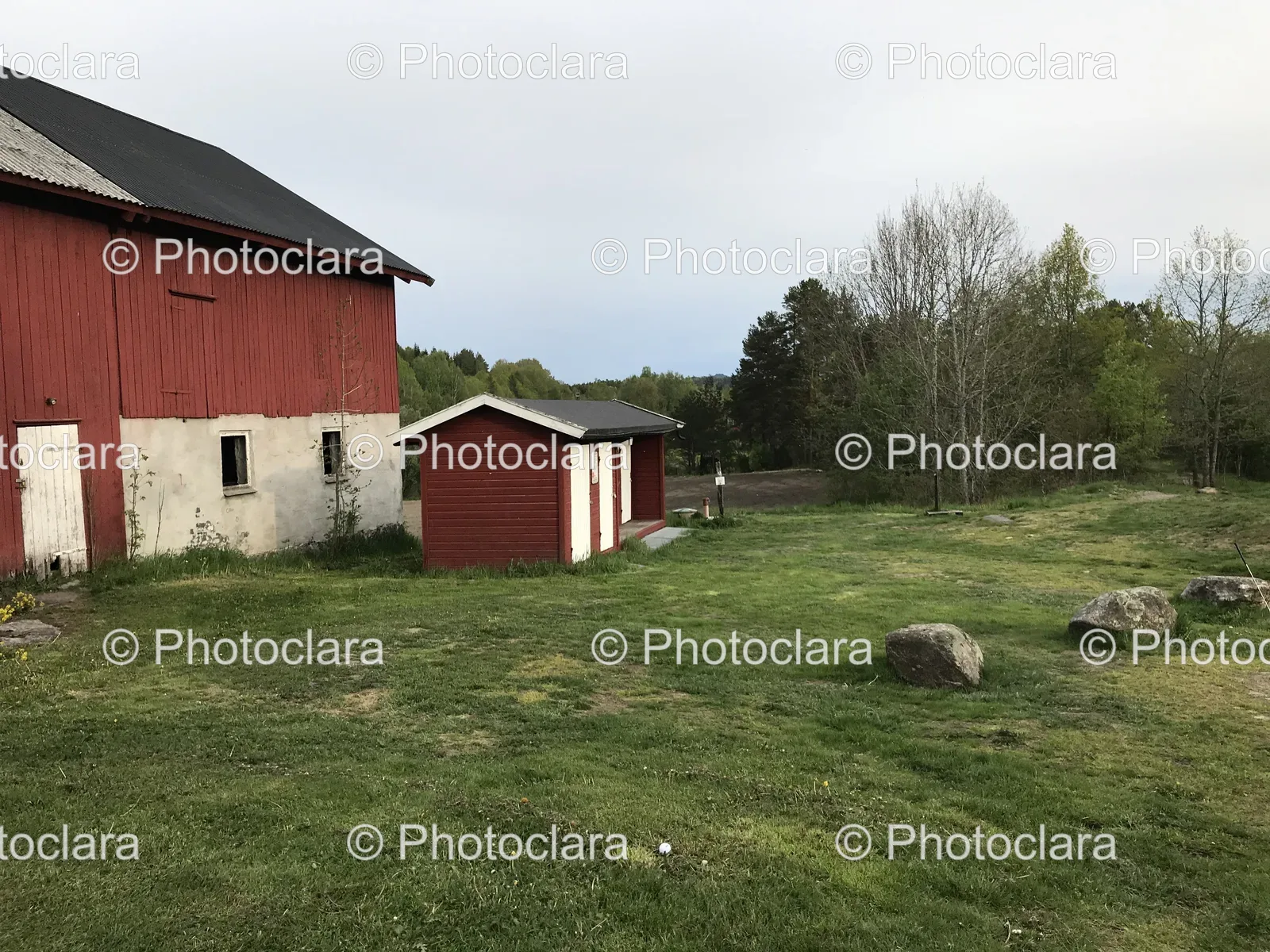 Red-Barn-with-Shed.jpg