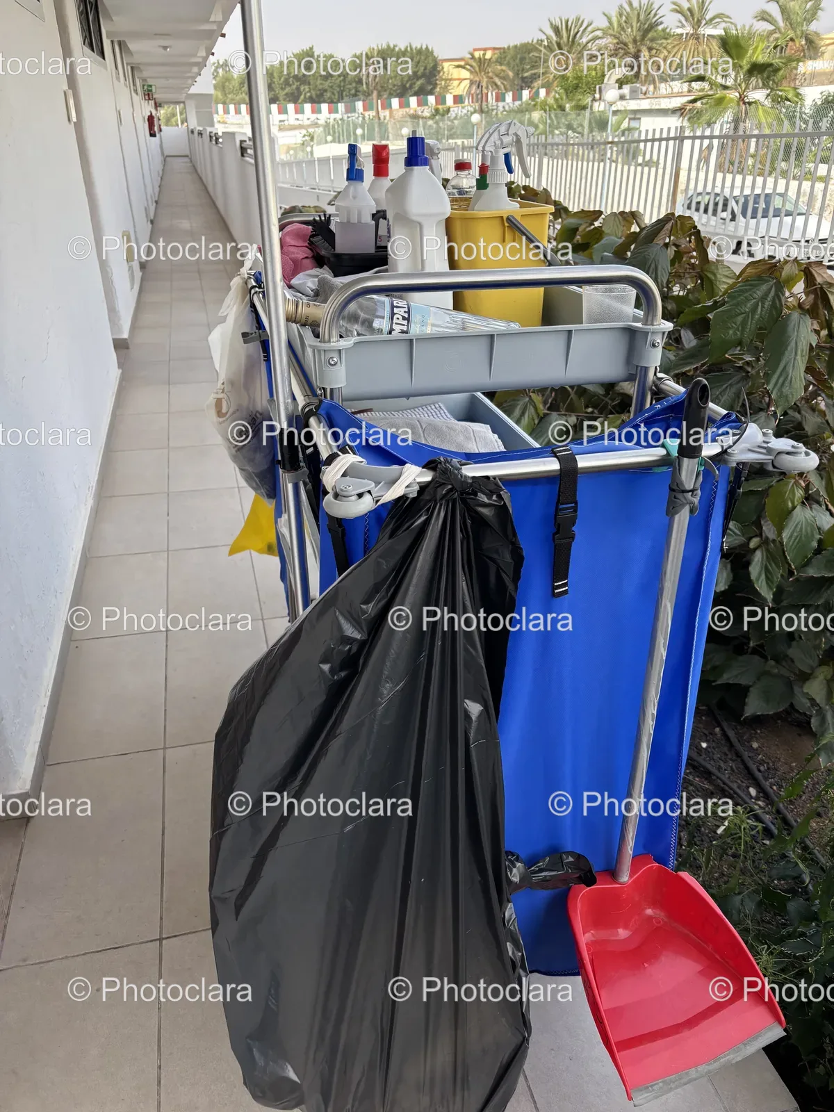 Outdoor-Cleaning-Cart-with-Bags.jpg