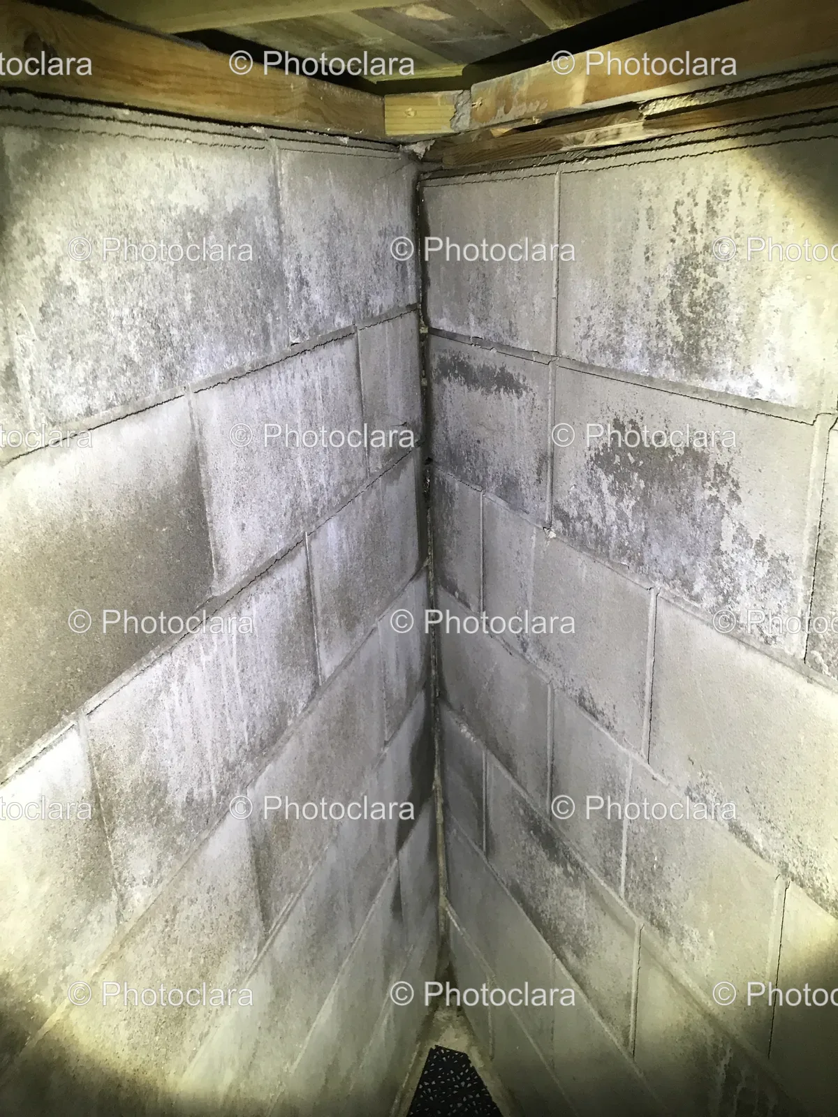 Abandoned-Concrete-Wall-Corner.jpg