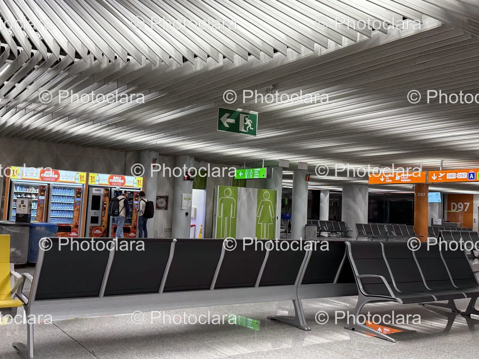 row-of-chairs-in-modern-airport-building.jpg