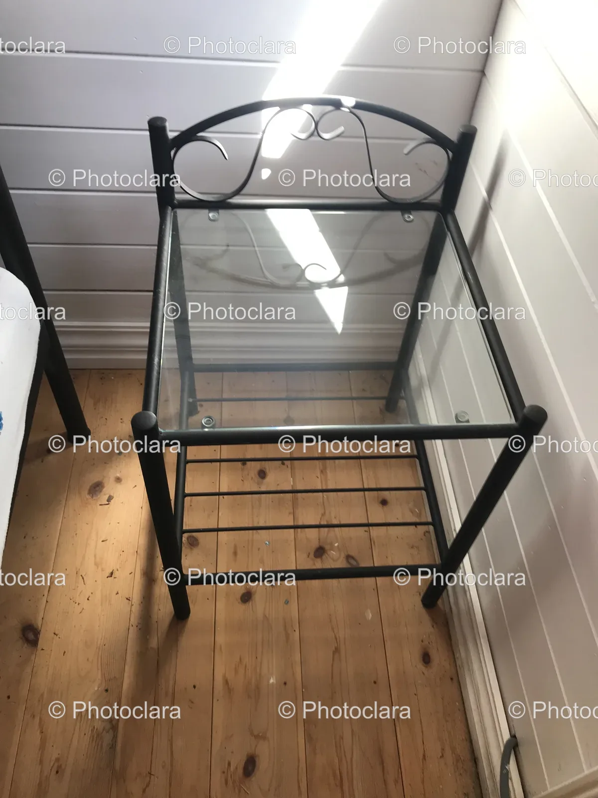 modern-glass-table-bright-room.jpg