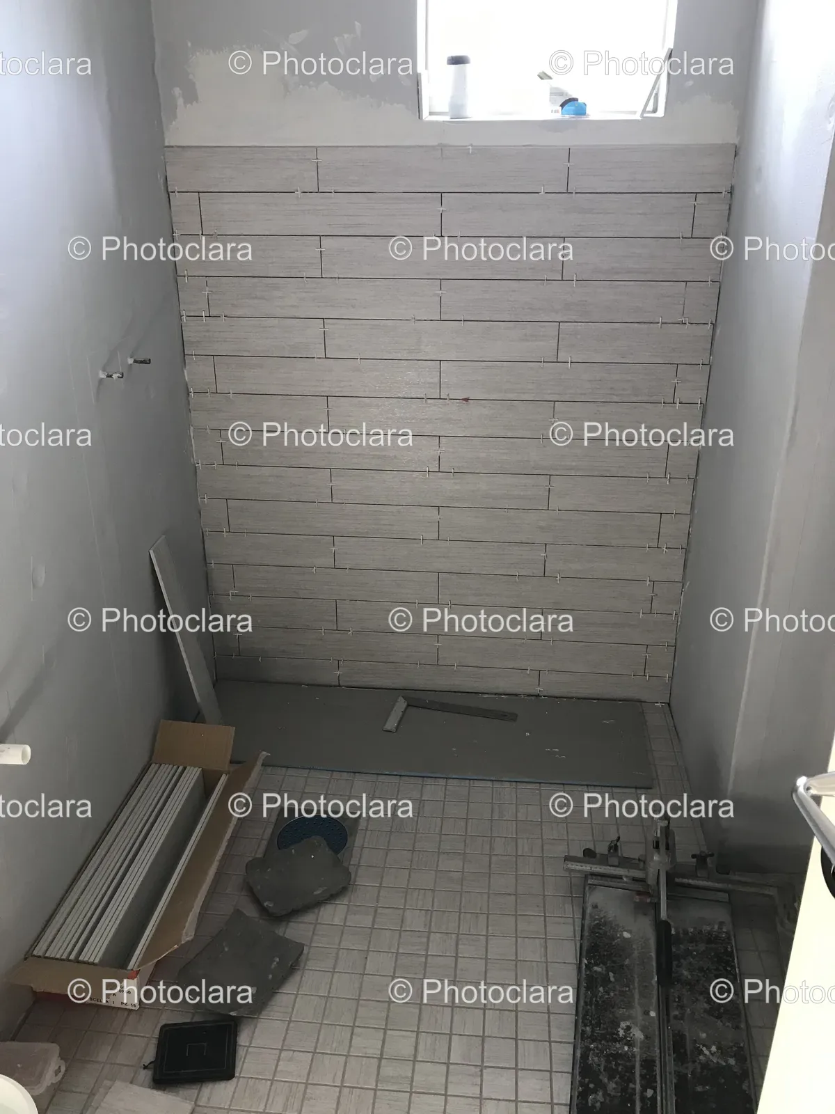 modern-tile-bathroom.jpg