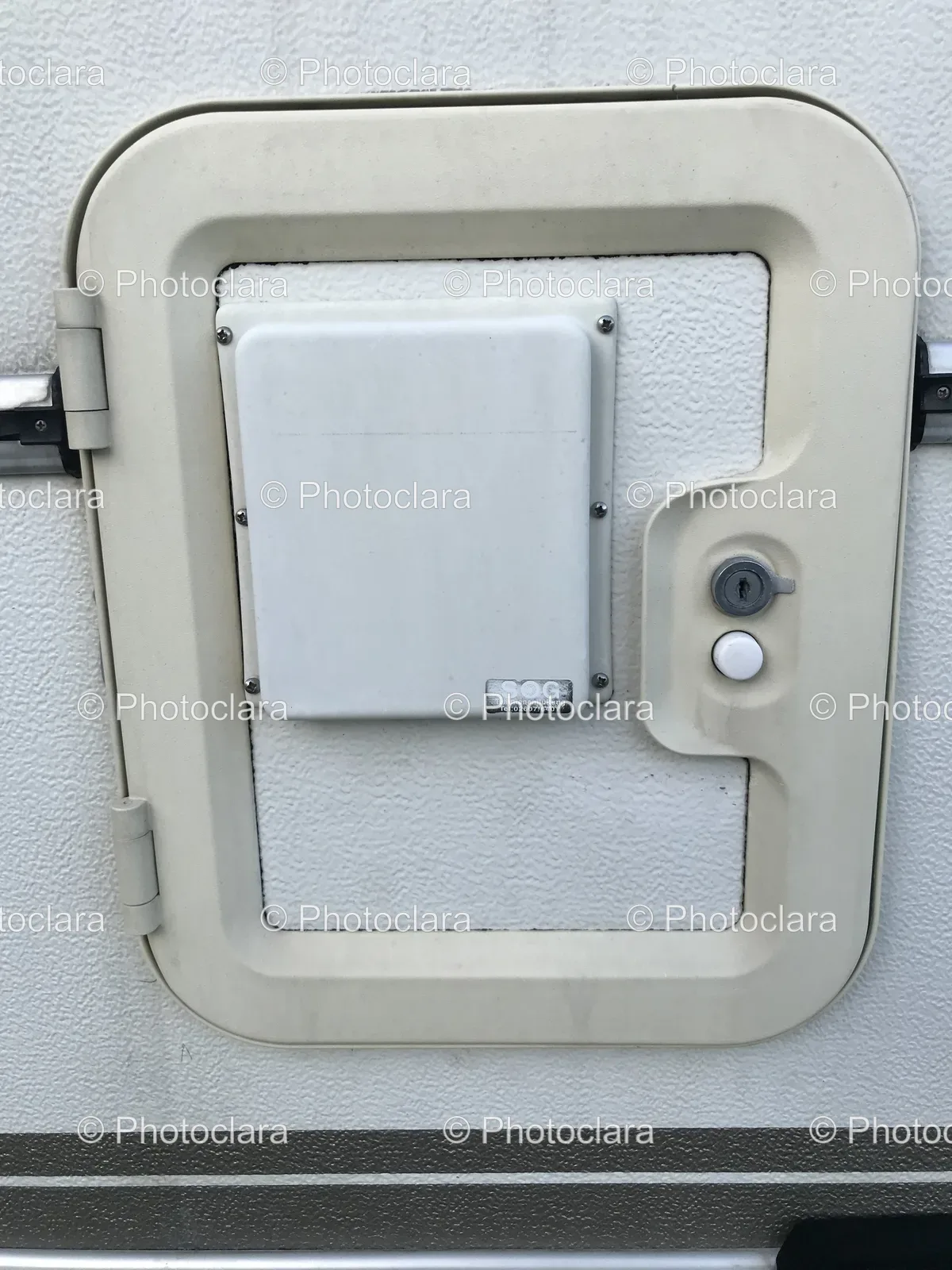 white-door-bathroom-lock-ventilation-sign.jpg