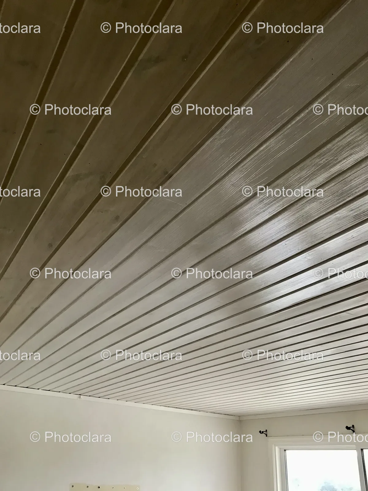 Elegant-Wooden-Panel-Ceiling.jpg