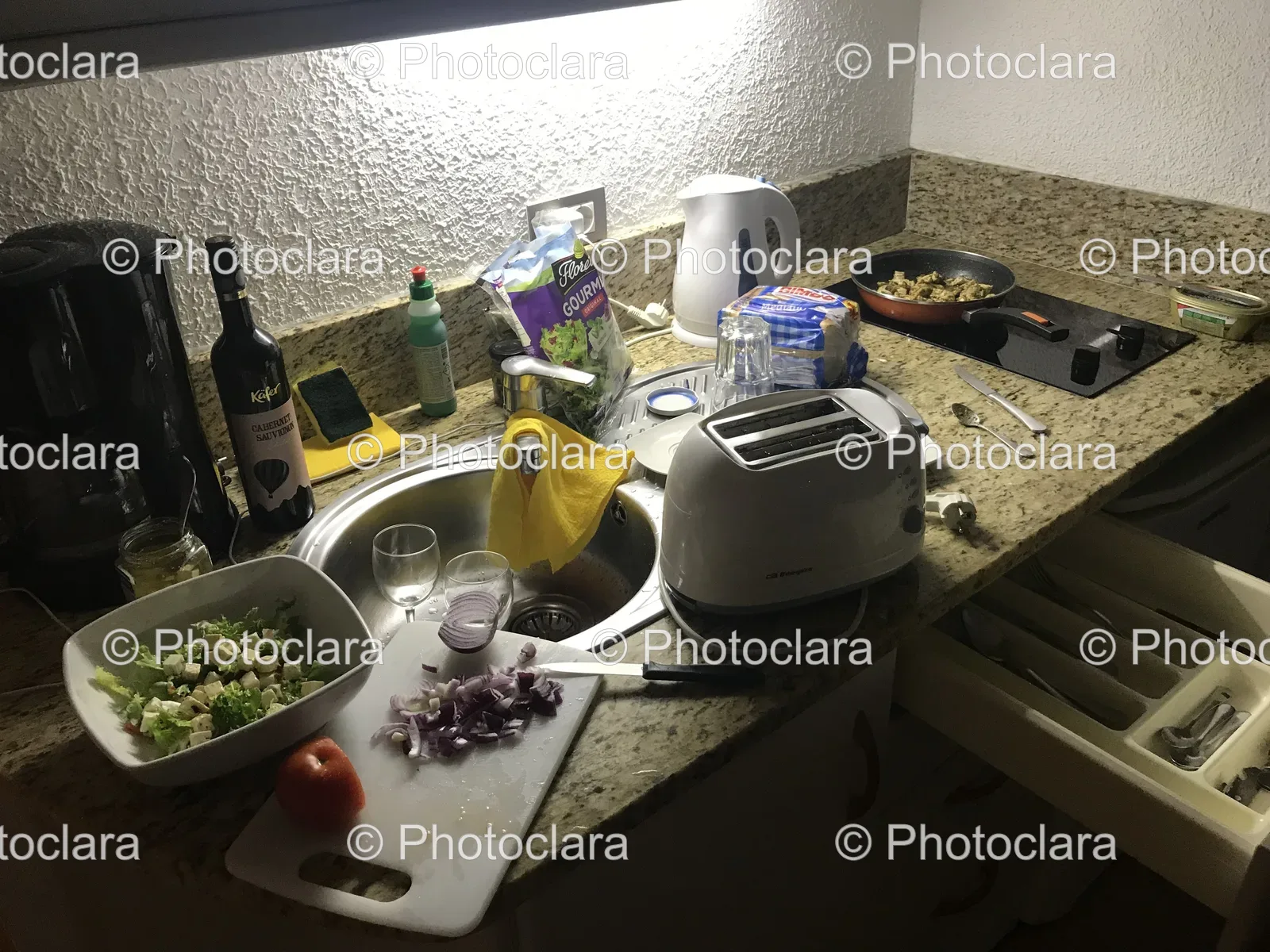Modern-Kitchen-Counter-Food-Items.jpg