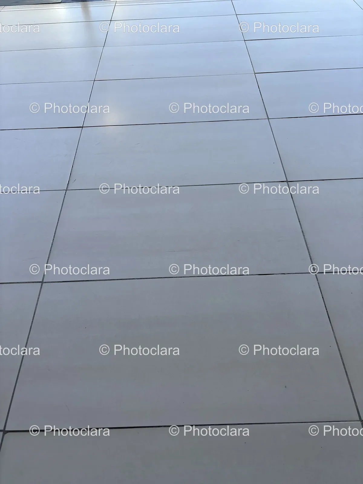 Minimalistic-Tiled-Floor.jpg