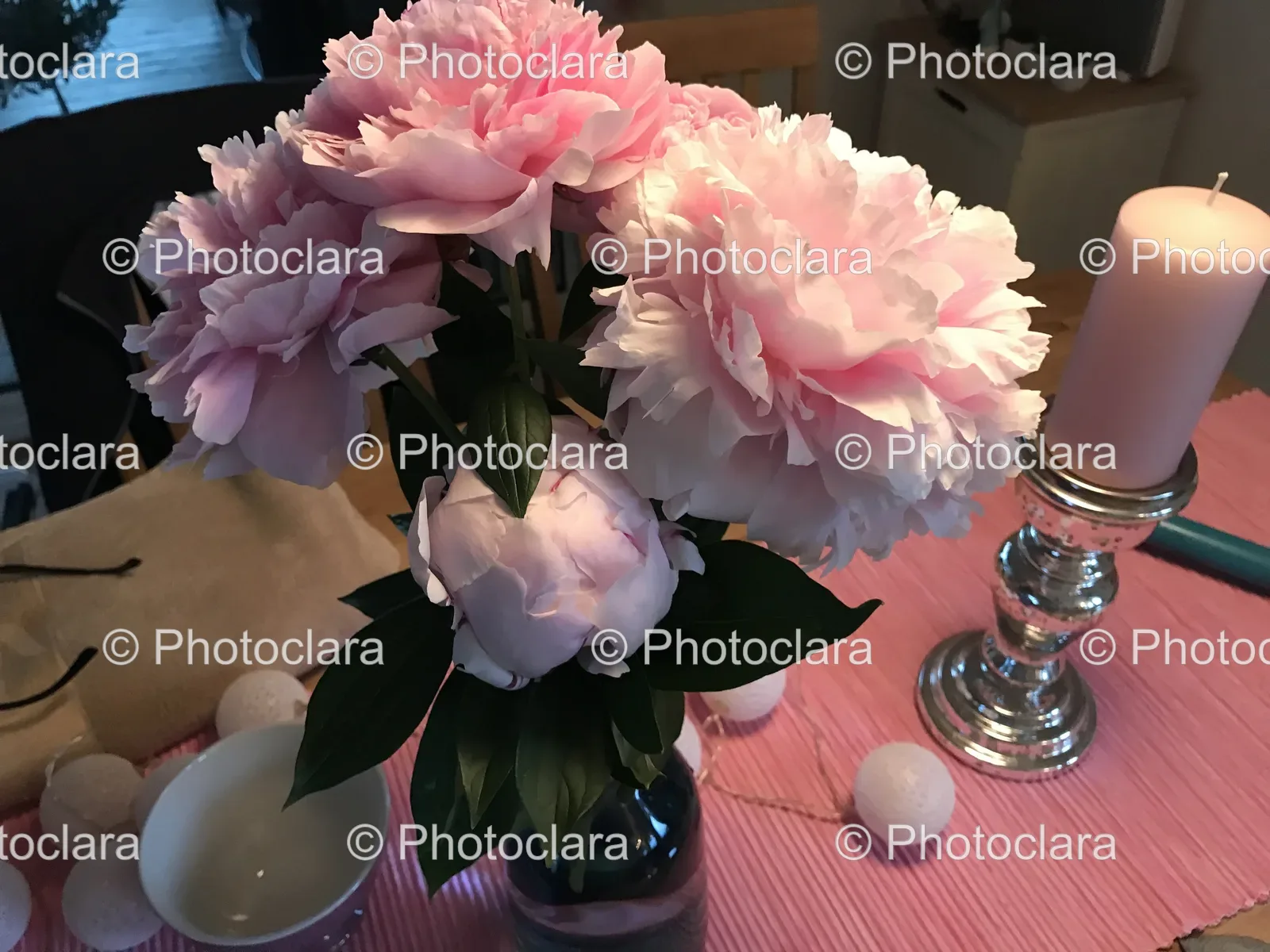 blooming-pink-roses-decorative-vase.jpg