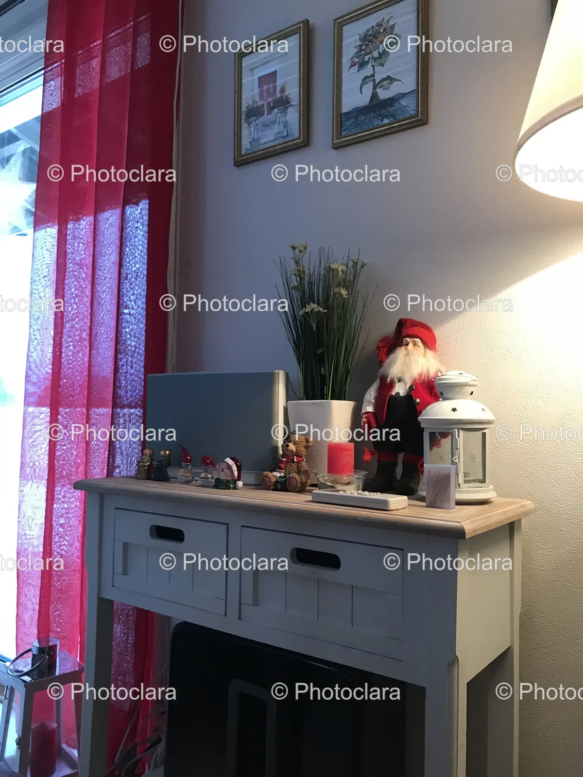 Cozy-Fireplace-Setup-with-Table.jpg