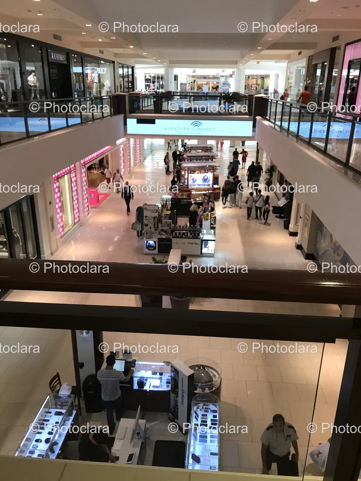 busy-shopping-mall.jpg