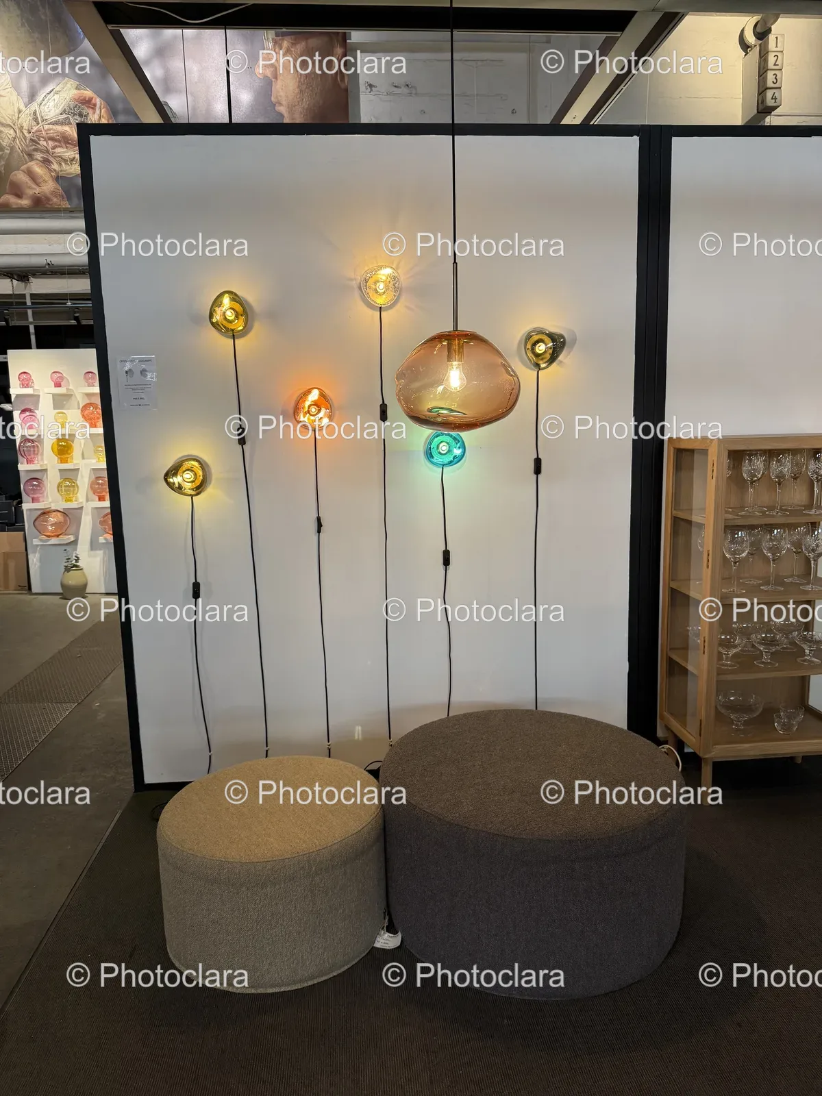 wall-lamps-and-decor.jpg
