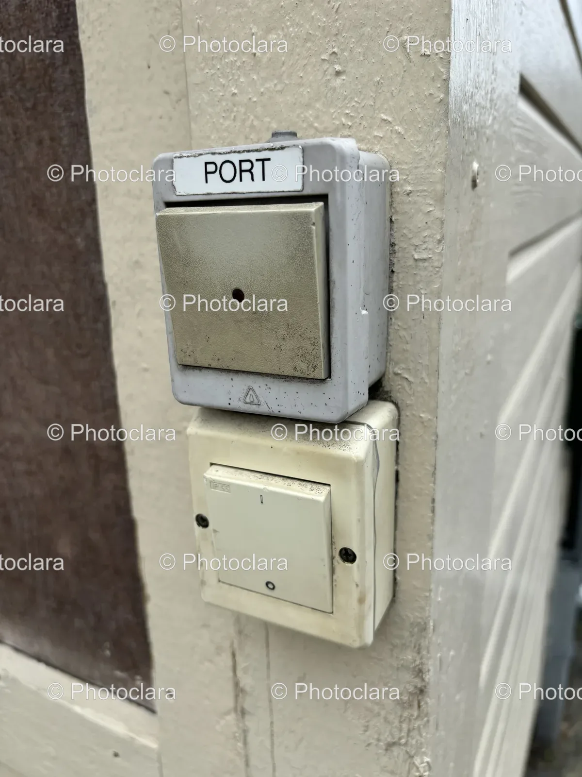 Close-Up-of-Industrial-Switch.jpg
