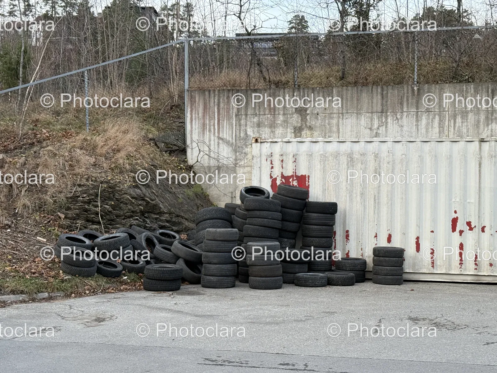 Stack-of-Recycled-Tires-Outdoors.jpg