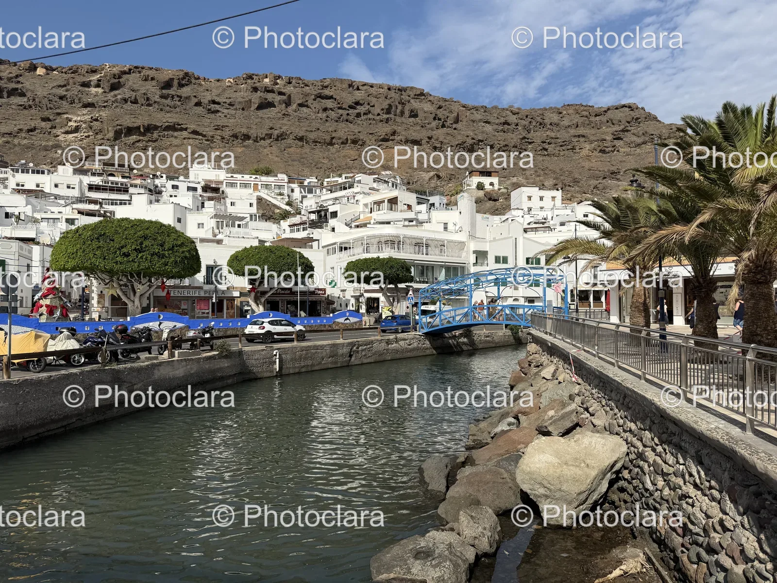 picturesque-river-with-bridge.jpg